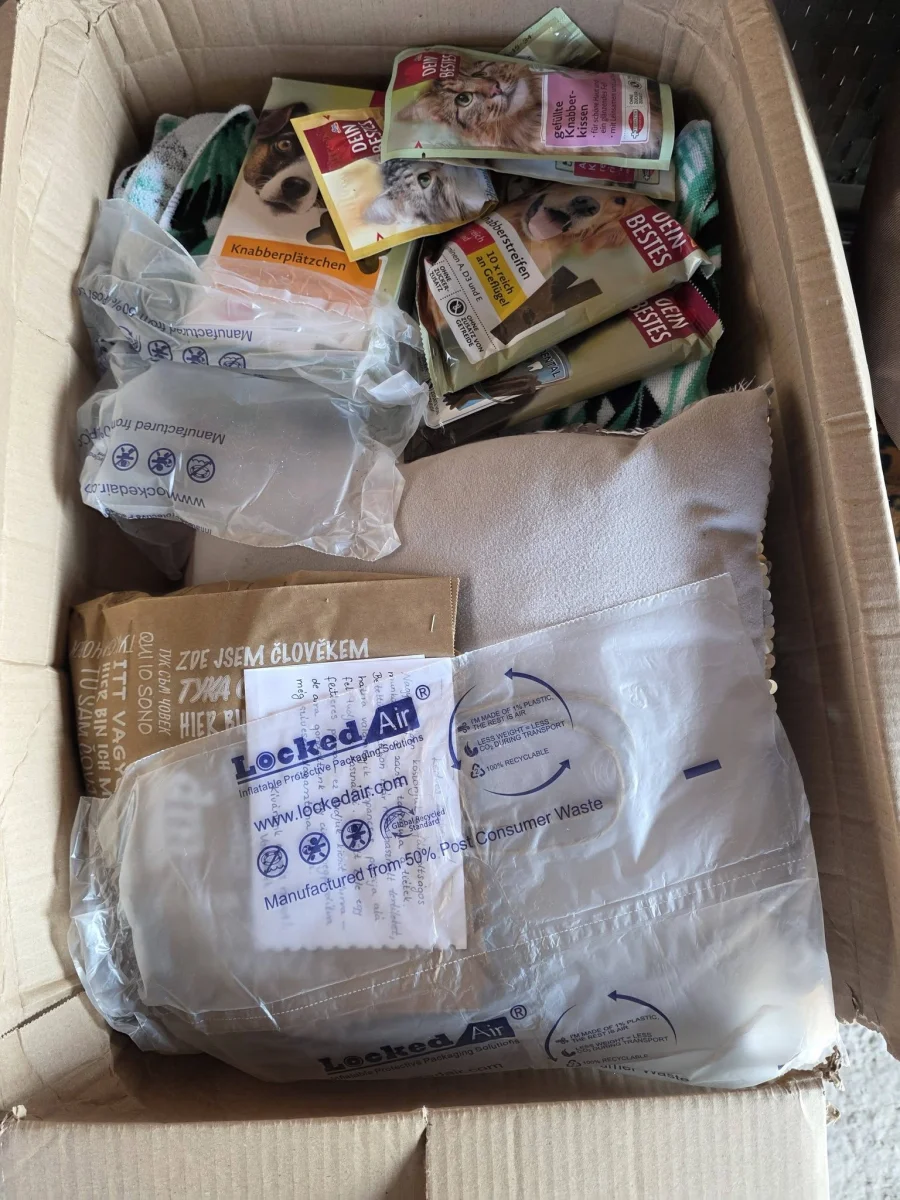 Nagyon elmaradtunk a köszönő posztokkal, kérjük nézzétek el nekünk.